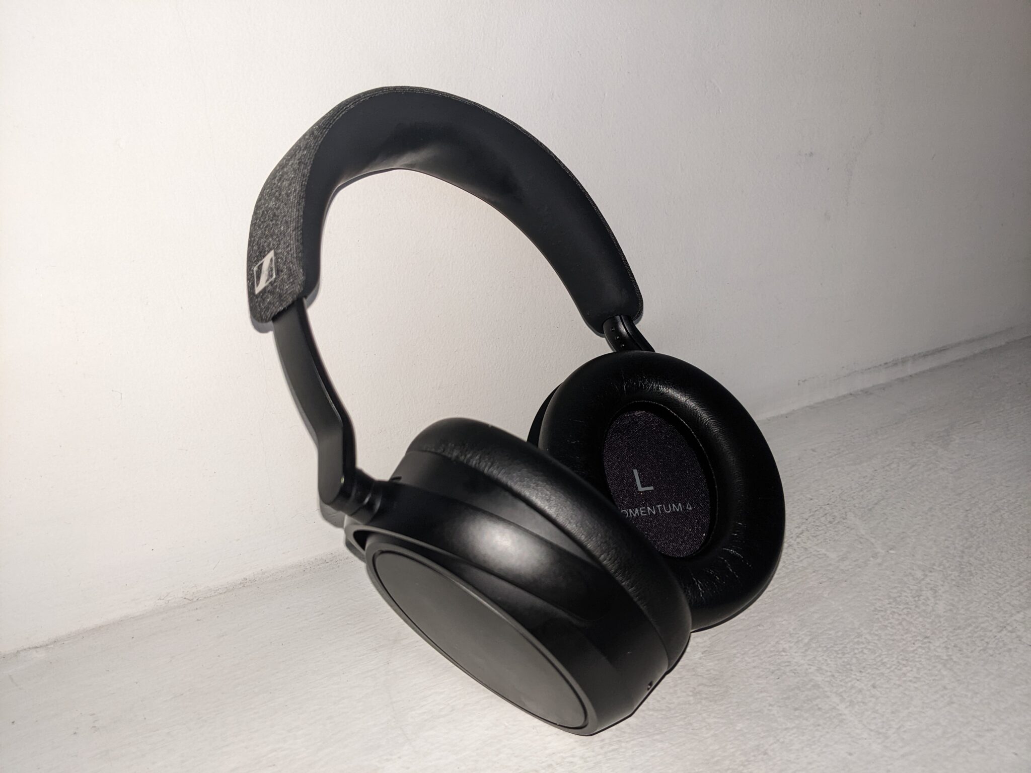 Sennheiser Momentum 4 Review - Headphone Dungeon